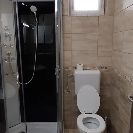 Pazonyi Fogado Es Etterem Nyirpazony